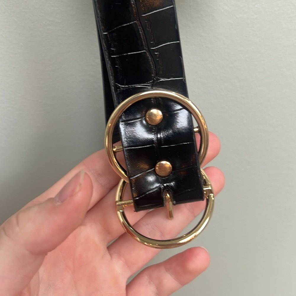 Black Croc-Embossed Belt with Silver Buckle - Picture 2 of 3